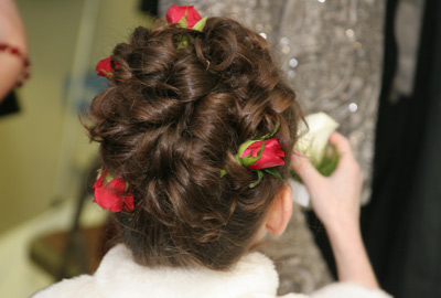 Bridal hair with roses